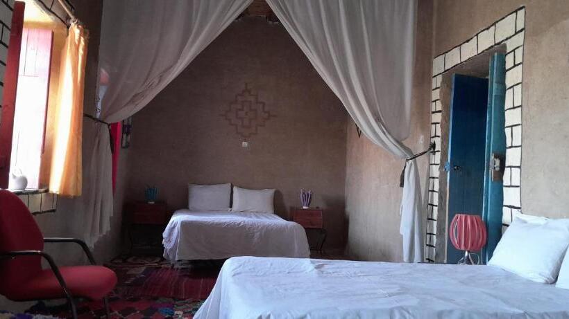 اتاق استاندارد, Oasis Travel