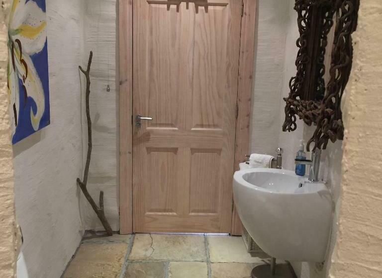 标准间, The Vandees