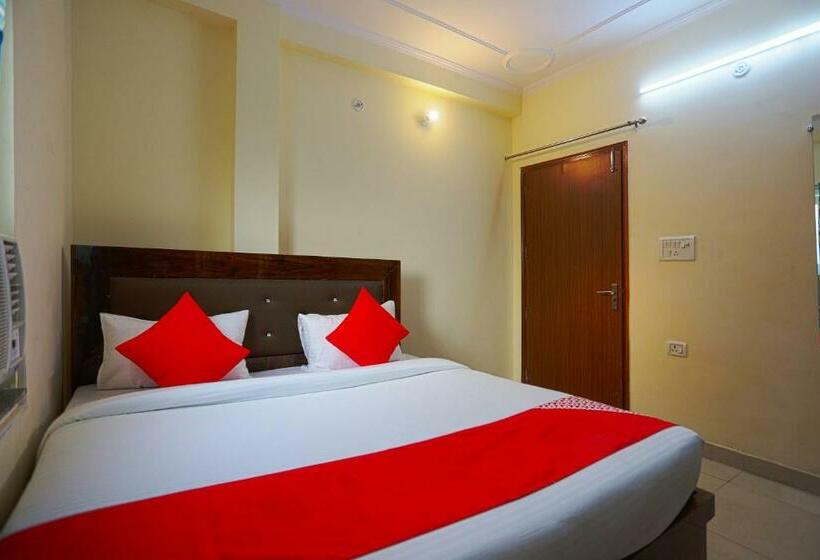 Номер Стандарт, Oyo 29386 Navodian Palace