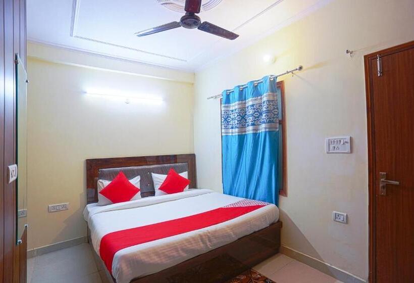 Номер Стандарт, Oyo 29386 Navodian Palace