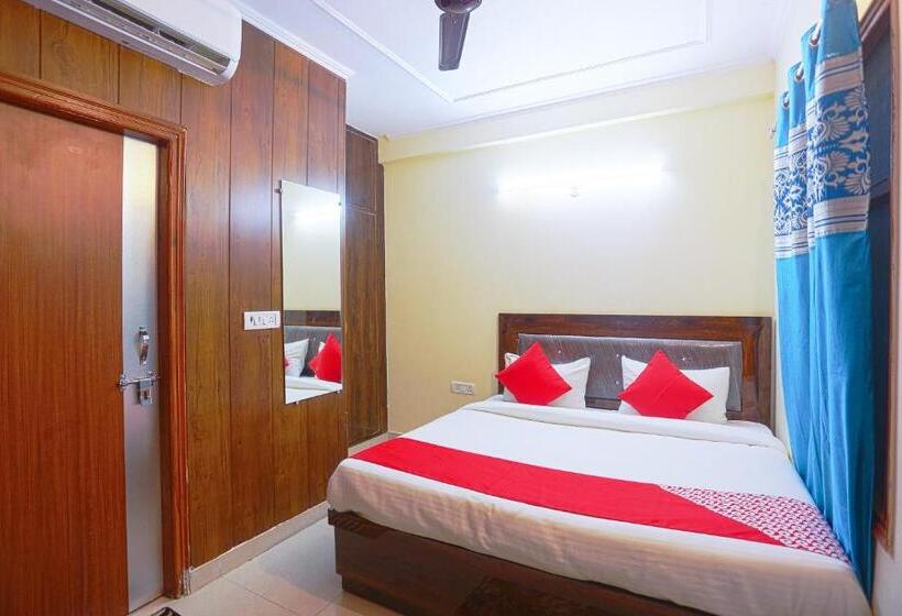 Номер Стандарт, Oyo 29386 Navodian Palace