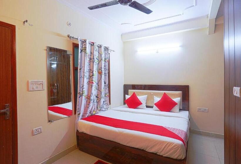 Номер Стандарт, Oyo 29386 Navodian Palace