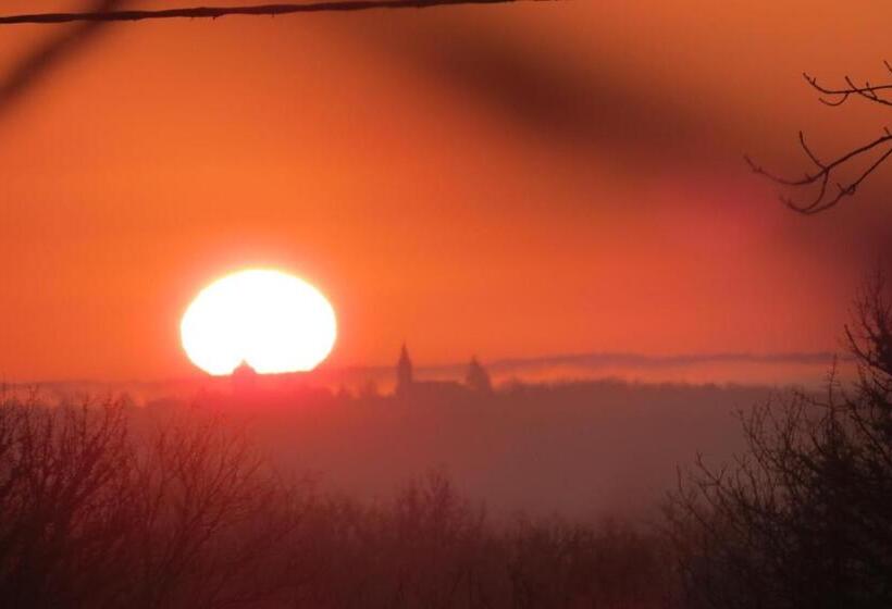Номер Стандарт Вид на Бассейн, A Deux Pas De St Cirq Lapopie, La Chambre Du Cocher Des Murets De L Isa