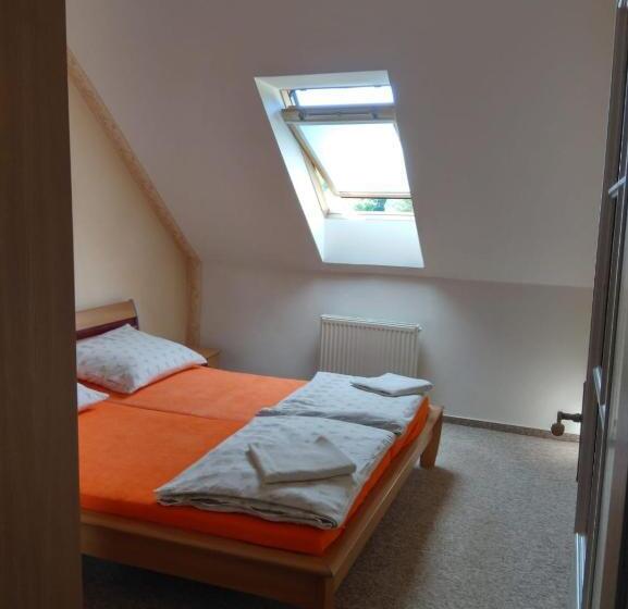 豪华套房, Penzion Kosky