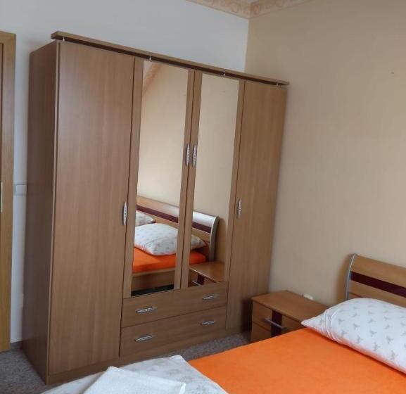 豪华套房, Penzion Kosky