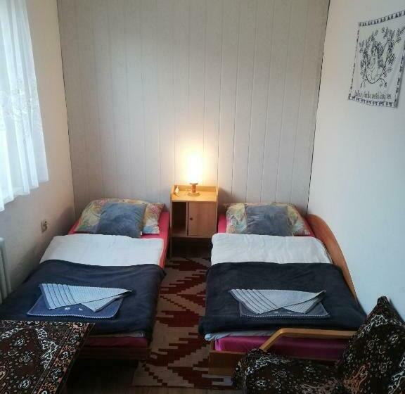 标准间, Privat Ludmila