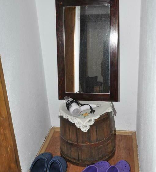 اتاق استاندارد سه نفره, Inn Cakmara