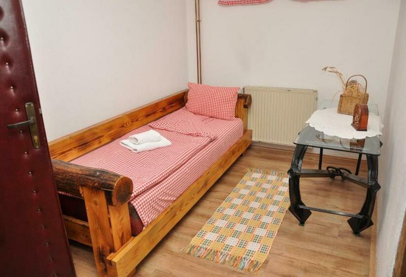 اتاق استاندارد سه نفره, Inn Cakmara