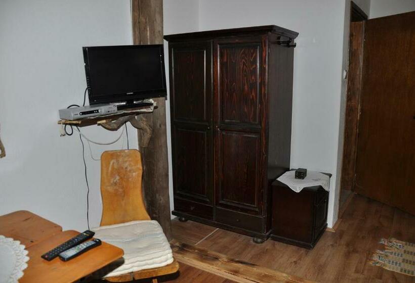 اتاق استاندارد سه نفره, Inn Cakmara