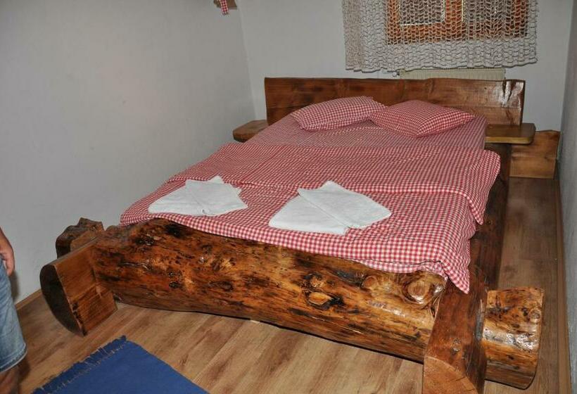 اتاق استاندارد سه نفره, Inn Cakmara