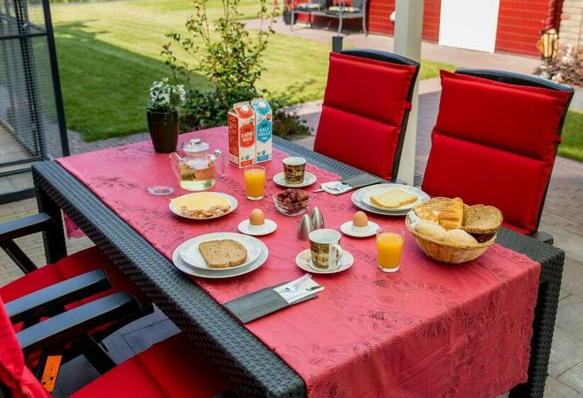 스탠다드 룸 가든 전망, At Marries