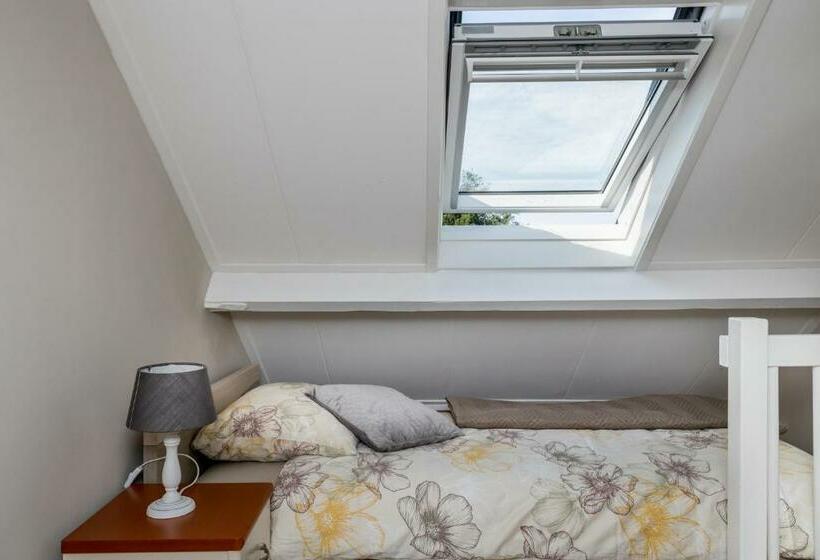 스탠다드 룸 가든 전망, At Marries