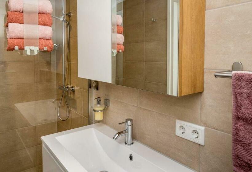 스탠다드 룸 가든 전망, At Marries