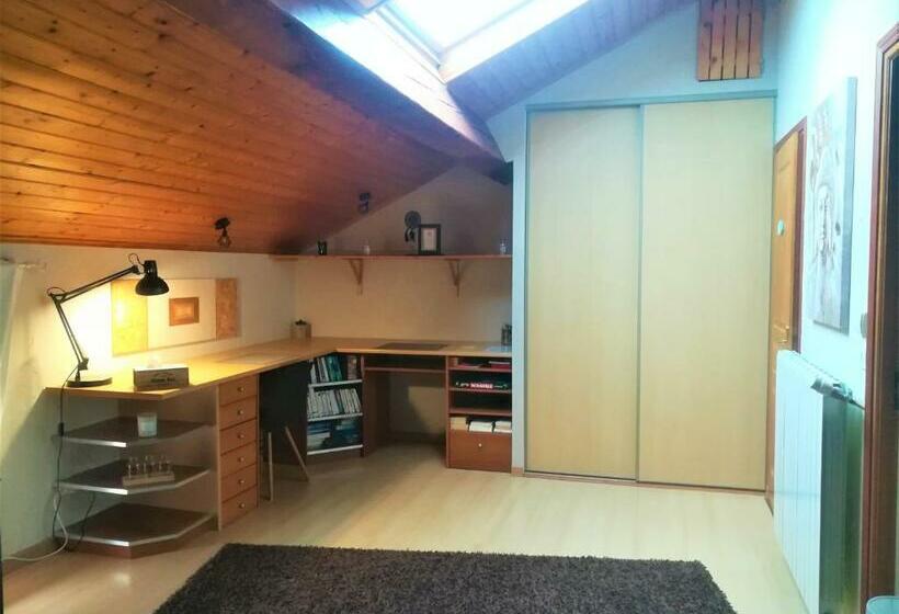 Номер Стандарт, Au Monde De Maëlle