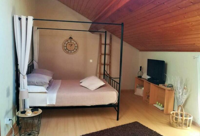 Номер Стандарт, Au Monde De Maëlle