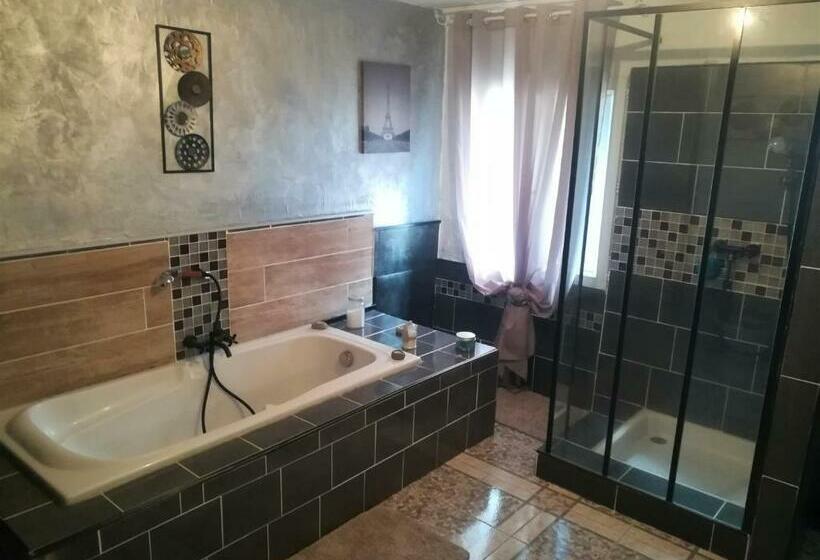 Номер Стандарт, Au Monde De Maëlle