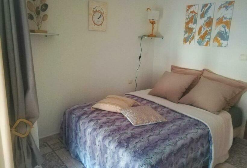 Номер Стандарт, Au Monde De Maëlle