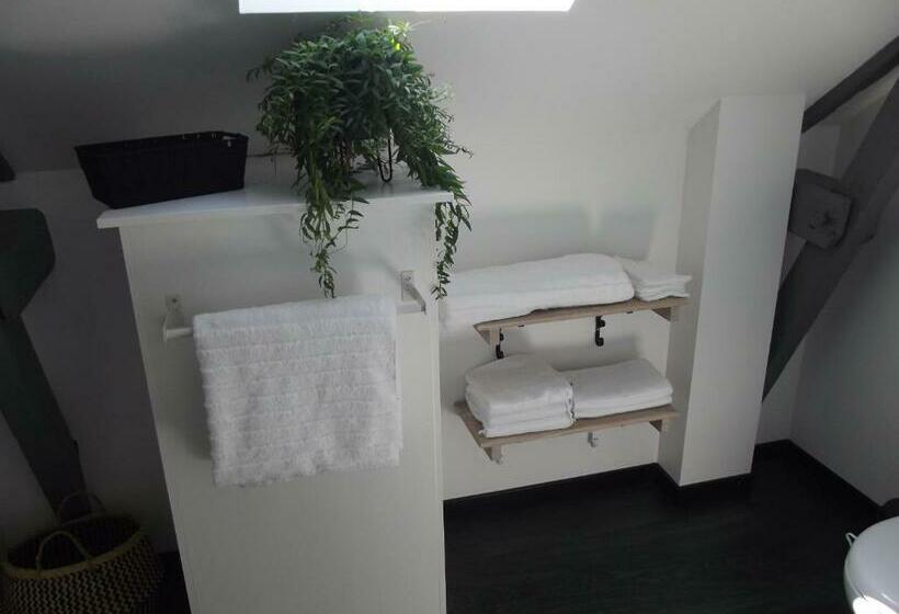 חדר סטנדרט, Il était Une Fois Brocéliande