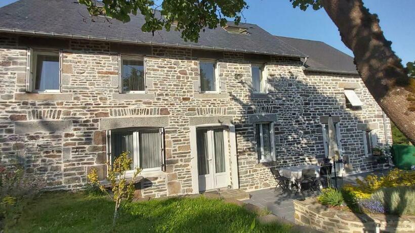 标准房带园景, La Pichardière