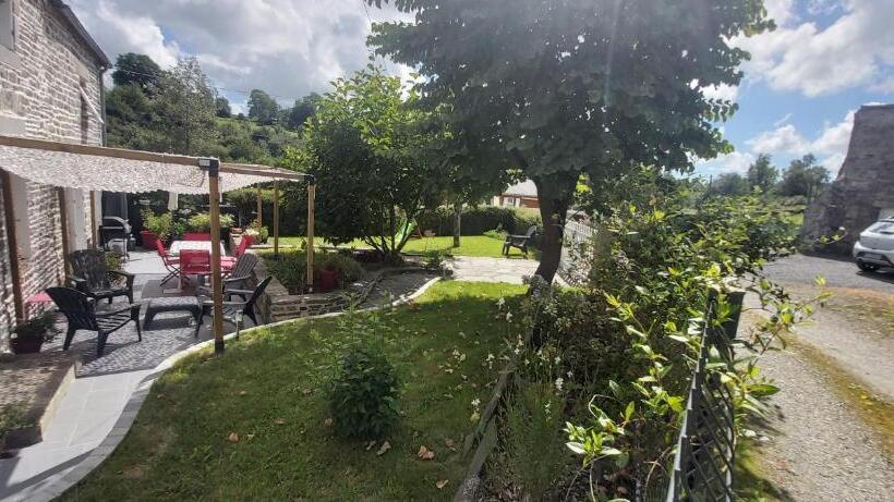 标准房带园景, La Pichardière