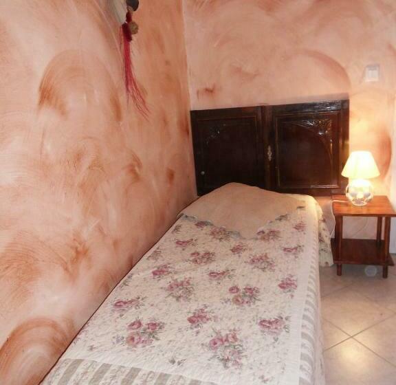 スタンダードトリプルルーム, A Pianella