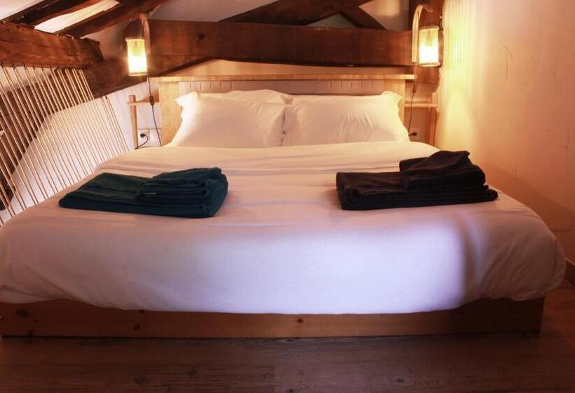 발코니가 있는 스위트, Kapera Maison D Hôtes