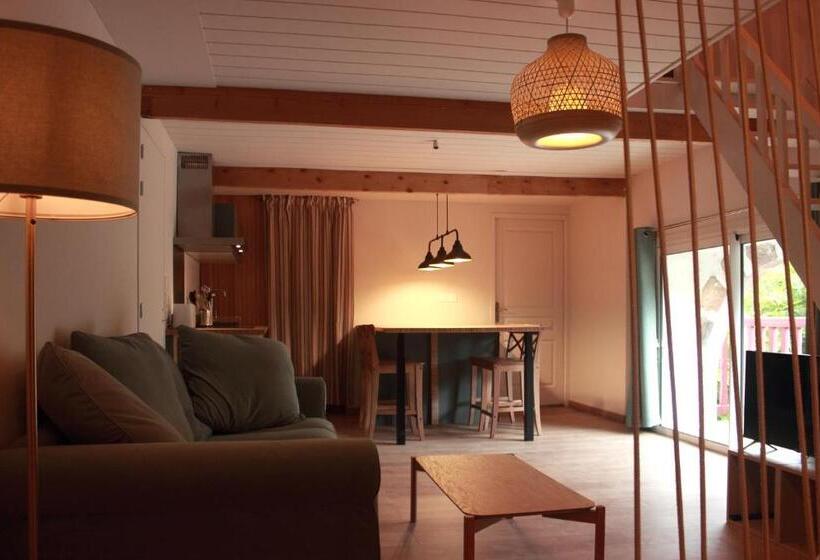 Апартаменты 1 Спальня с Балконом, Kapera Maison D Hôtes