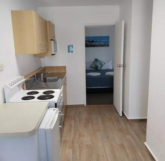 海の見える１ベッドルームアパートメント, Bayview Motel