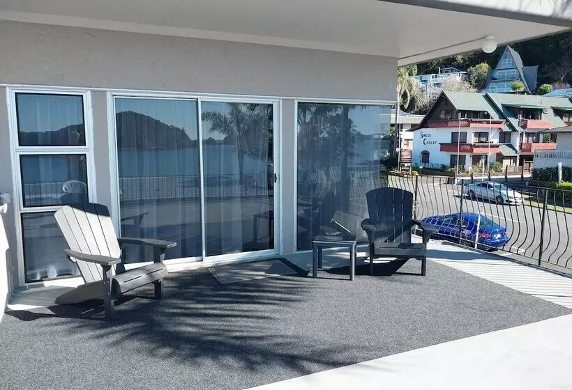 海の見えるスタンダードスタジオ, Bayview Motel