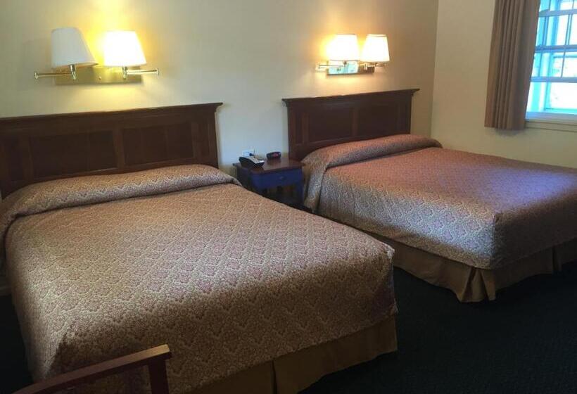 Номер Стандарт, Briarcliff Motel