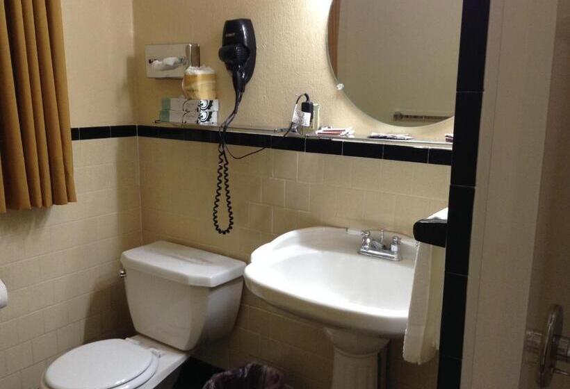 غرفة قياسية, Briarcliff Motel