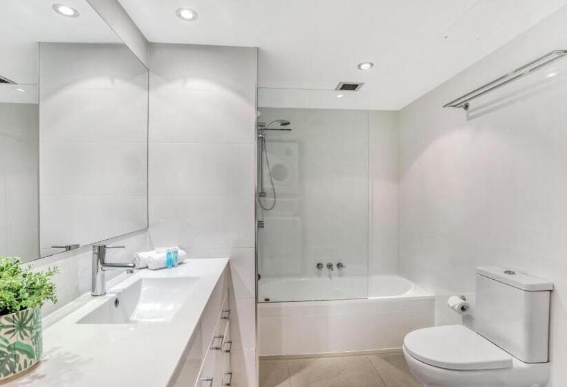 דירת 2 חדרים נוף לים, Breakers North Absolute Beachfront Apartments