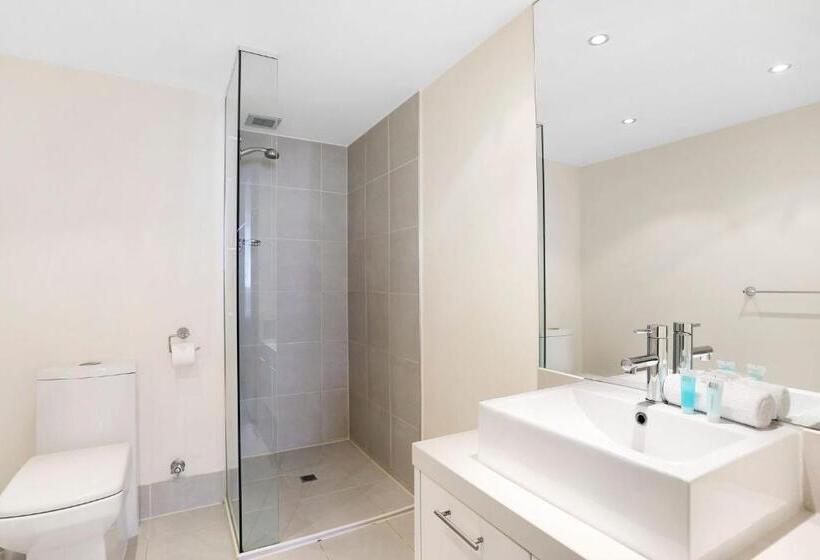 شقة غرفتين مطلة على البحر, Breakers North Absolute Beachfront Apartments