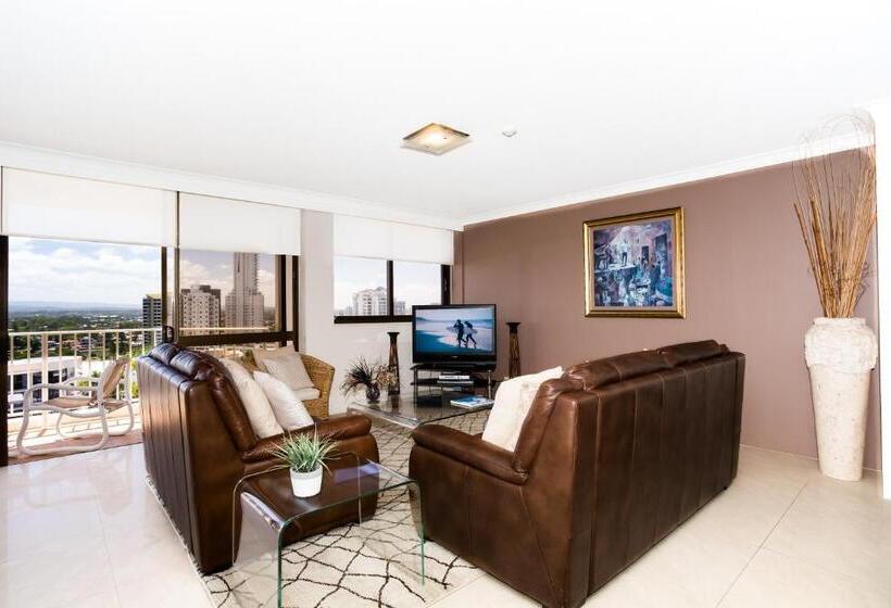 2 Bedrooms Apartment City View, Breakers North Absolute Beachfront Apartments