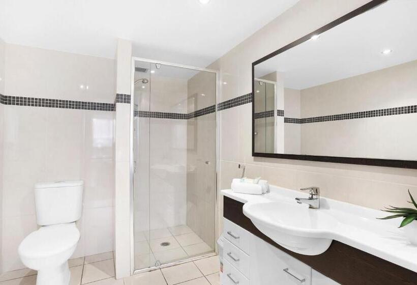 Апартаменты 2 спальни Вид на Бассейн, Breakers North Absolute Beachfront Apartments