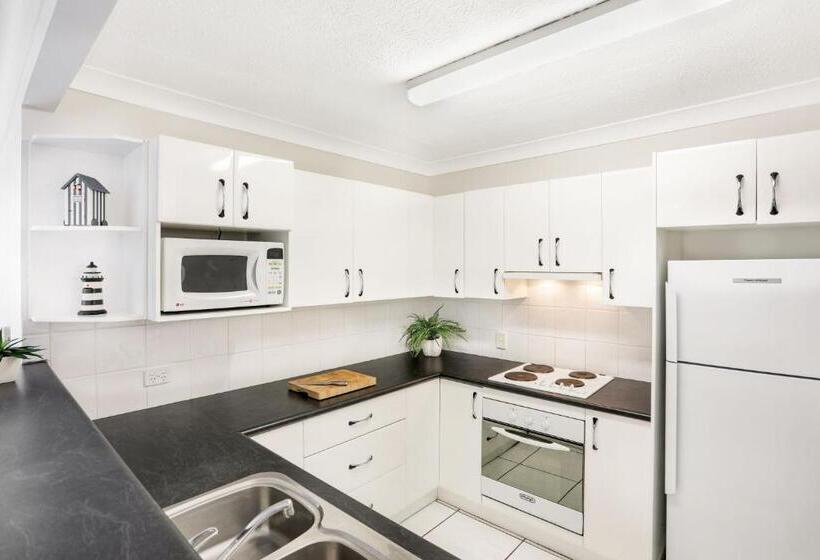 דירת 2 חדרים נוף לים, Breakers North Absolute Beachfront Apartments