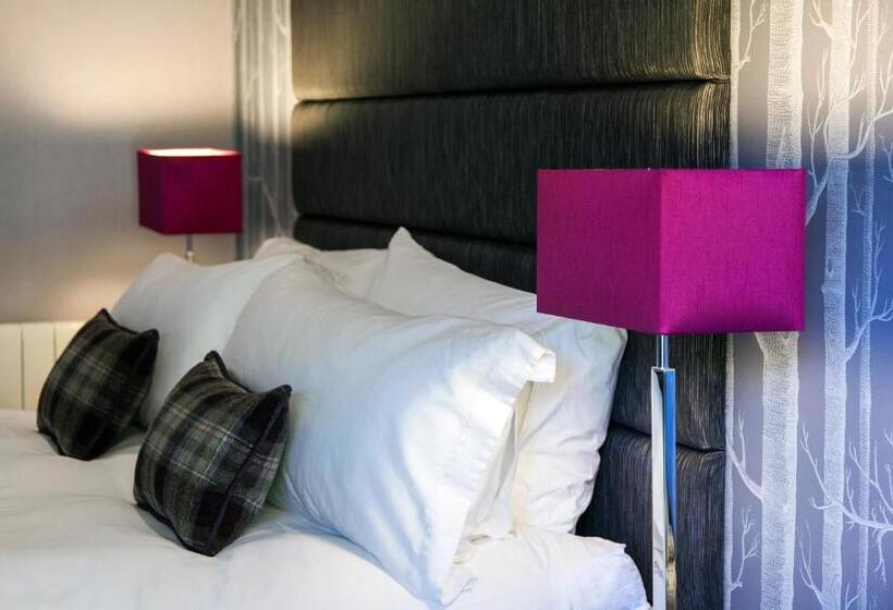 غرفة قياسية سرير كينج, Fonab Castle