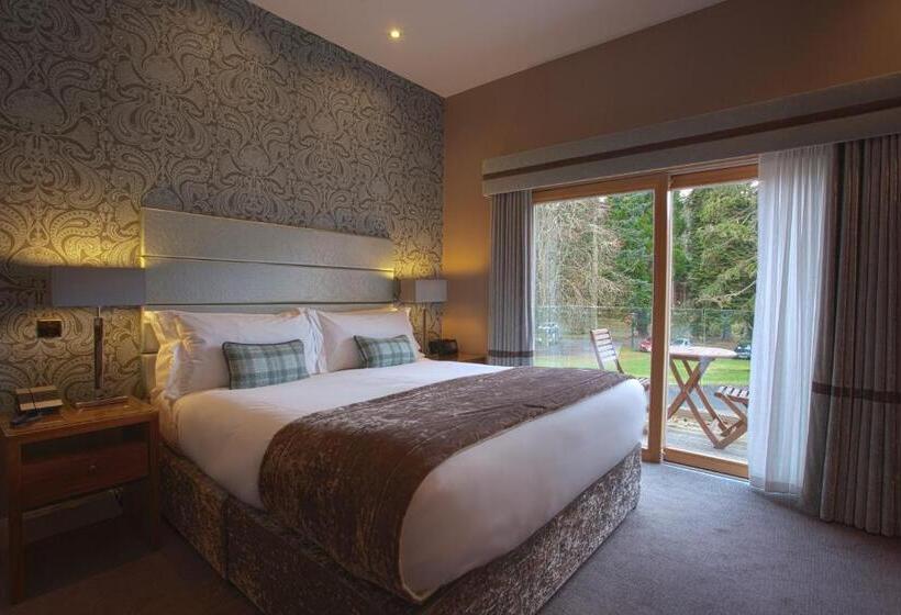 جناح, Fonab Castle