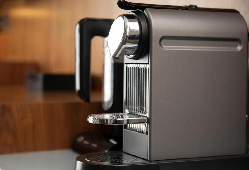 غرفة سوبيريور سرير كينج, Fonab Castle