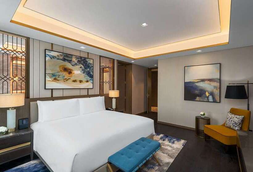 إستوديو قياسى سرير كينج, Hilton Nay Pyi Taw