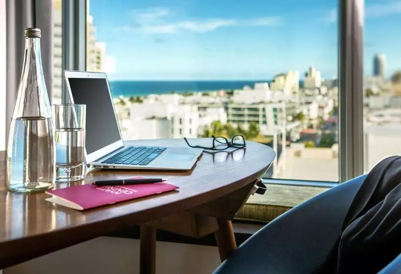 اتاق استاندارد با تخت بزرگ, Hyatt Centric South Beach Miami