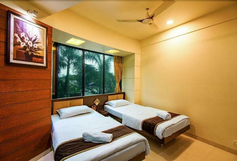 スーペリアールーム, La Hotel Metro Near Bkc