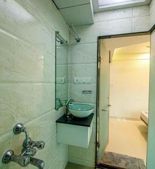 スーペリアールーム, La Hotel Metro Near Bkc