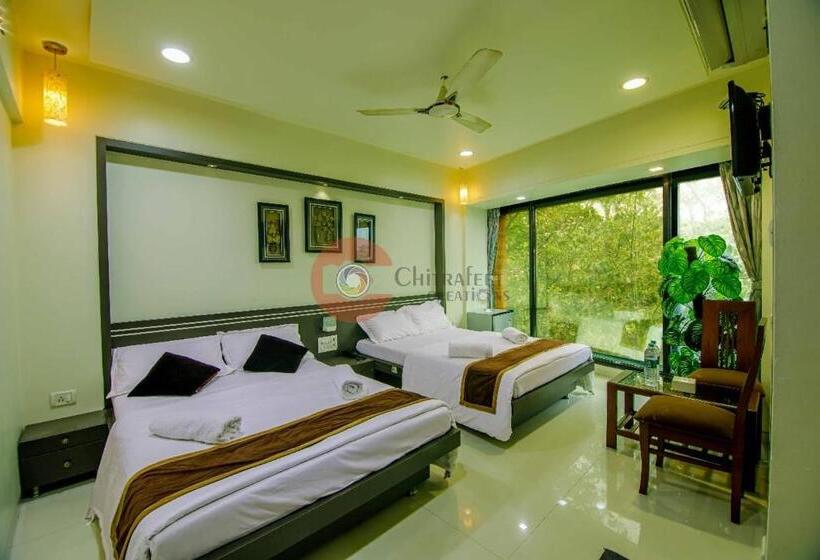 デラックスの４人部屋, La Hotel Metro Near Bkc