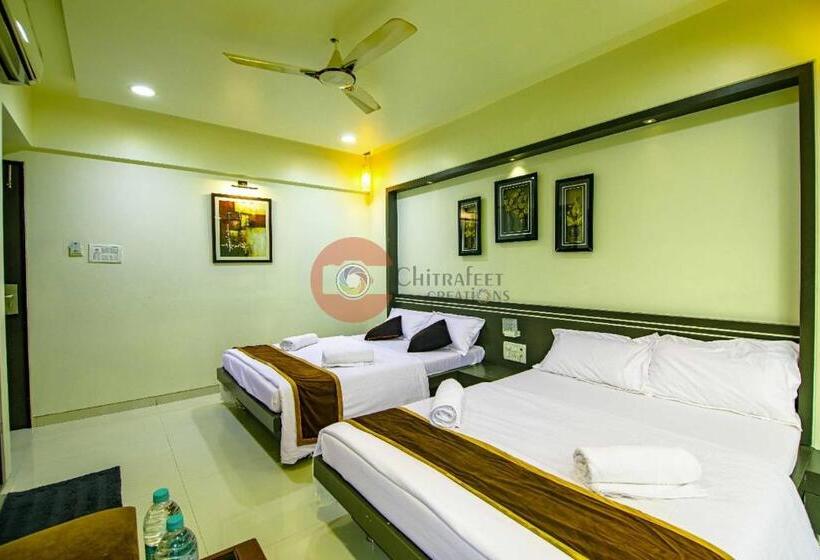 デラックスの４人部屋, La Hotel Metro Near Bkc