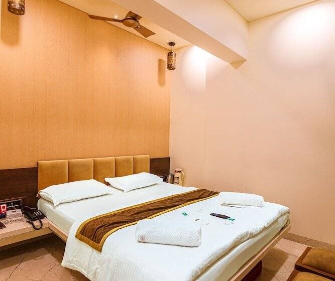 スーペリアールーム, La Hotel Metro Near Bkc