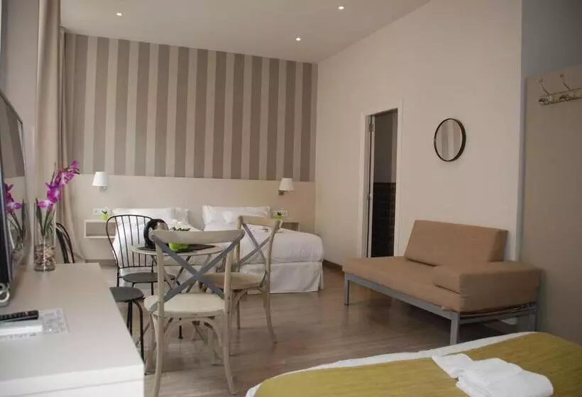 اتاق پریمیوم چهارنفره, San Lorenzo Boutique