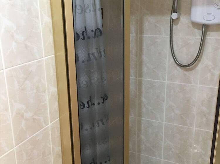 חדר סטנדרט, Smiths