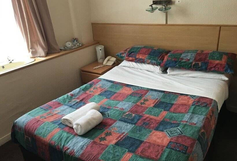 חדר סטנדרד יחיד חדר אמבטיה משותף, Smiths