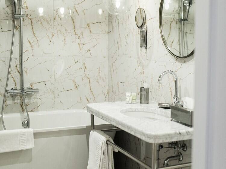 اتاق استاندارد, Tchaikovsky